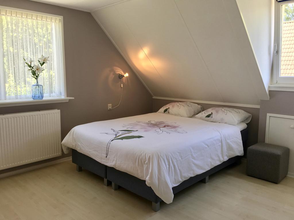 Bed And Breakfast De Lijster Zuid-Scharwoude Extérieur photo